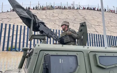 Διαδηλωτές έβαλαν φωτιά σε καταυλισμό μεταναστών στη Θέουτα
