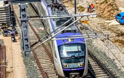 Διακοπή της κυκλοφορίας του προαστιακού στο τμήμα Άνω Λιόσια – Νέα Πέραμος λόγω φωτιάς