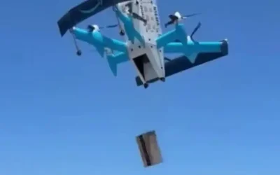 Drone της Amazon παρέδωσε δέμα σε πισίνα πελάτισσας, βίντεο έγινε viral