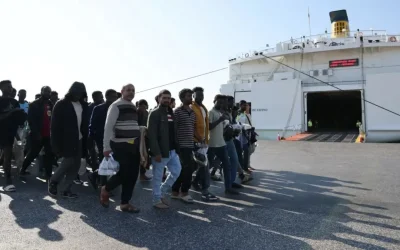 Έκτακτη σύσκεψη στη Μυτιλήνη για τη μεταφορά μεταναστών από την Κρήτη