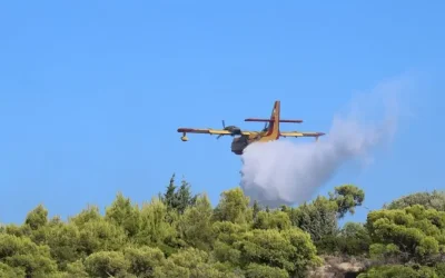 Φωτιά στον Άγιο Νικόλαο Λακωνίας: Επιχειρούν και εναέρια μέσα