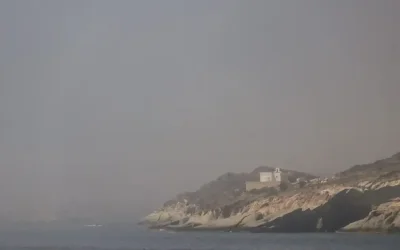 Η ομίχλη στις Κυκλάδες: Ο Θοδωρής Κολυδάς διευκρινίζει το φαινόμενο