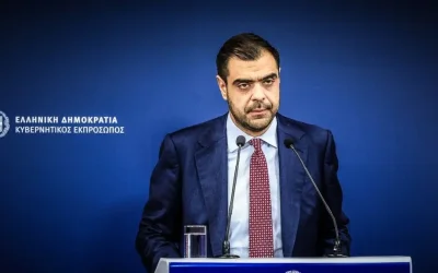 Κυβερνητικές πηγές: Η απάντηση του ΠΑΣΟΚ επιβεβαιώνει την ανάρτηση του κυβερνητικού εκπροσώπου