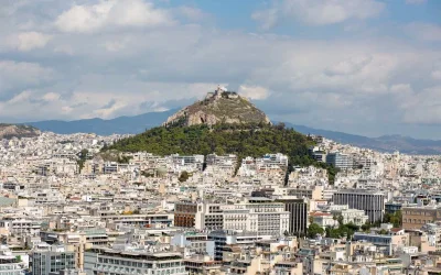 Συναγερμός στον Λυκαβηττό: Σορός σε προχωρημένη σήψη εντοπίστηκε σε σπηλιά