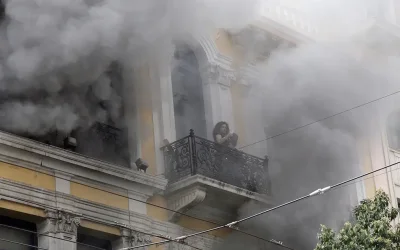 Ενώπιον της Δικαιοσύνης η 46χρονη κατηγορούμενη για την επίθεση στη Marfin: Τα στοιχεία που την «πρόδωσαν»