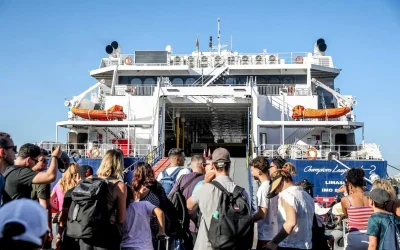 Στο αποκορύφωμα η μεγάλη έξοδος του Αυγούστου: Στο 100% η πληρότητα για Κυκλάδες