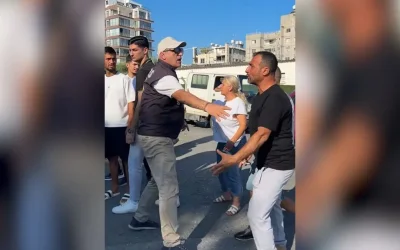 Ναυάγιο στην Κερύνεια: Γονείς αναζητούν απεγνωσμένα τα παιδιά τους στα ασθενοφόρα
