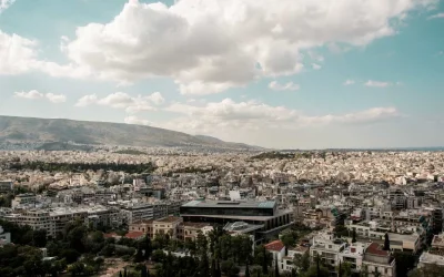 Αλλαγές στον εξωδικαστικό μηχανισμό: Προστασία κατοικίας και ρύθμιση οφειλών από 5.000 ευρώ