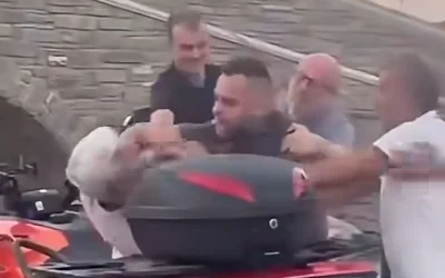 Οδηγός ταξί στην Πάρο δίνει τη δική του εκδοχή για το επεισόδιο με τον υπάλληλο εταιρείας ενοικιάσεων