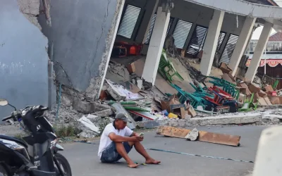 Στους 53 οι νεκροί από τον σεισμό στην Ινδονησία, χιλιάδες έχουν ανάγκη βοήθειας