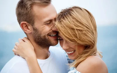 7 σημάδια που δείχνουν ότι μια γυναίκα απομακρύνεται συναισθηματικά από τη σχέση