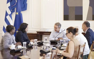 Συνάντηση του Κυριάκου Μητσοτάκη με την υποψήφια για τη θέση του Γενικού Γραμματέα του ΟΗΕ