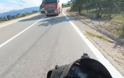 Ταυτοποιήθηκε ο οδηγός του βυτιοφόρου για την επικίνδυνη προσπέραση στη Λίμνη Πλαστήρα