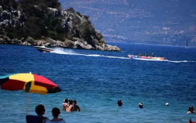 Θεσσαλονίκη: Δύο 16χρονοι τραυματίστηκαν σε θαλάσσια παιδική χαρά στην Επανομή