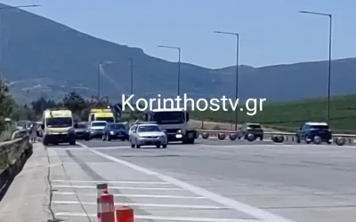 Τροχαίο στην Κορίνθου – Τριπόλεως: Καραμπόλα με τέσσερα οχήματα, δύο τραυματίες στο νοσοκομείο