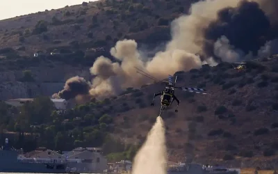 Βελτιωμένη εικόνα στις πυρκαγιές Βοιωτίας και Σαλαμίνας