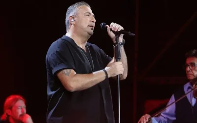 Αντώνης Ρέμος: «Πολλοί θα ήθελαν να με δουν στα πατώματα, αλλά δεν τα παρατάω»