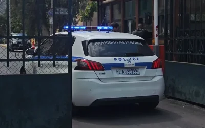 Απέδρασε κρατούμενος κατά τη μεταγωγή του στην Ευελπίδων