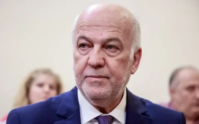 Αυστηρότερες ποινές για απάτες σε βάρος ηλικιωμένων προανήγγειλε ο Γιώργος Φλωρίδης