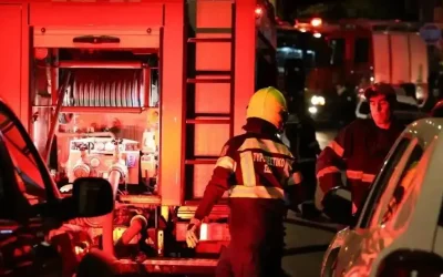 Φωτιά σε διαμέρισμα στο Χαλάνδρι: Ισχυρές δυνάμεις της πυροσβεστικής στο σημείο