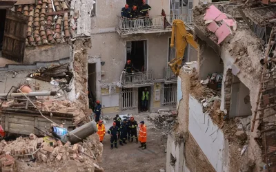 Η έκρηξη στην Πλάκα και οι ανησυχίες για τις γερασμένες υποδομές