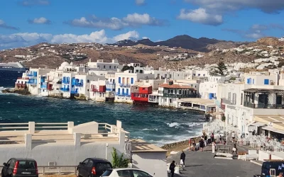 Φρουρείται η πολεοδομία Μυκόνου εν μέσω εισαγγελικής έρευνας