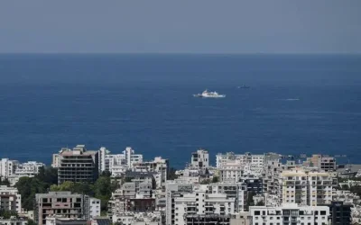 Νέο βίντεο από το ναυάγιο στην Κερύνεια: Επιβάτες παλεύουν στη θάλασσα δίπλα στο βυθισμένο πλοίο