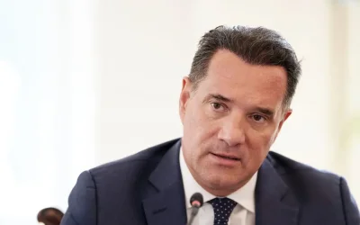 Ο Άδωνις Γεωργιάδης απαντά στις αιχμές της Ντόρας Μπακογιάννη για υπουργούς