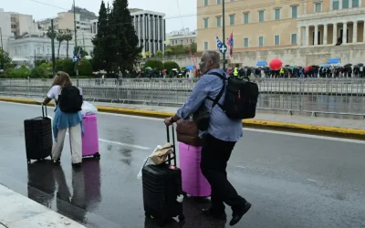Ο καιρός στην Αθήνα αλλάζει: Πτώση θερμοκρασίας και βροχές