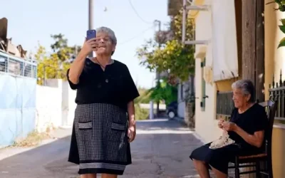 Οι viral γιαγιάδες της Κρήτης επιστρέφουν με νέο χιουμοριστικό σποτ. Δείτε το!