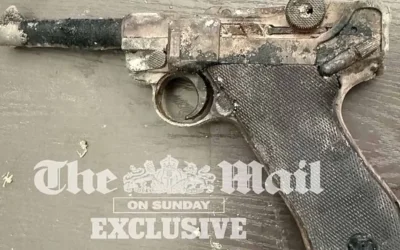 Πιστόλι Luger ανασύρθηκε από λίμνη στην Γαλλία: Εξελίξεις σε τετραπλό μακελειό