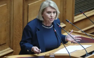 Πολιτική αντιπαράθεση για τους αναπληρωτές εκπαιδευτικούς και σφοδρή επίθεση Βούλτεψη σε Τσίπρα