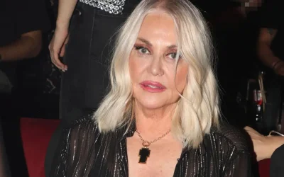 Ρούλα Κορομηλά: Δημοσίευσε φωτογραφία από τα 20 της χρόνια και συγκίνησε