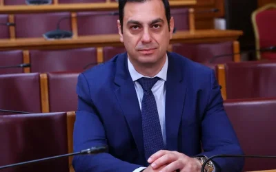 Σάλος με τη δήλωση βουλευτή της ΝΔ για τη βενζίνη και τα ΜΜΜ