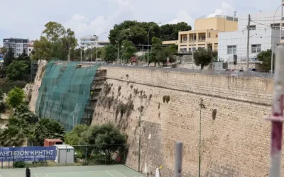 Τραγική κατάληξη για τον 54χρονο που έπεσε από τα Ενετικά Τείχη στο Ηράκλειο