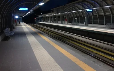 Χειροπέδες σε δύο πορτοφολάδες μετά από κλοπή σε συρμό του ΗΣΑΠ