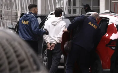 Έκρηξη στην Πλάκα: Πώς εντοπίστηκαν οι τρεις κατηγορούμενοι