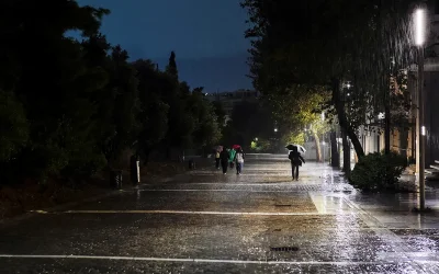 Έκτακτο δελτίο καιρού από την ΕΜΥ: Κόκκινη προειδοποίηση για την 28η Οκτωβρίου
