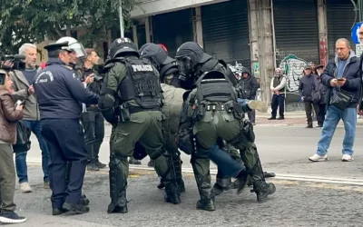 Επεισόδια με ΜΑΤ στη Θεσσαλονίκη πριν από ομιλία Κασιδιάρη