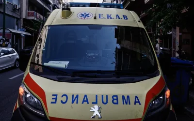 Φωτιά σε διαμέρισμα στη Θεσσαλονίκη: Μία γυναίκα τραυματίστηκε και μεταφέρθηκε στο νοσοκομείο