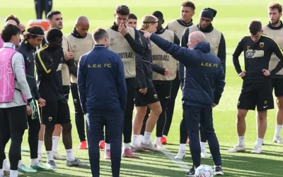 Η ΑΕΚ προπονήθηκε για δεύτερη μέρα στο Μάντσεστερ, με όλους τους παίκτες διαθέσιμους για τον Νίκολιτς