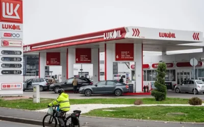 Η πώληση της Lukoil στο επίκεντρο συζητήσεων ΗΠΑ-Ρωσίας για συμφωνία δισεκατομμυρίων