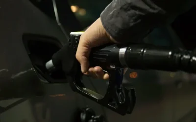 Η Ρωσία αίρει μερικώς την απαγόρευση εξαγωγών ντίζελ, ενώ Βρετανία και Ουκρανία επιμένουν στις κυρώσεις