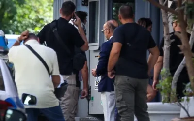 Καταθέσεις εκατομμυρίων ευρώ γιατρών σε ευρωπαϊκή τράπεζα: Στο μικροσκόπιο και σωματείο