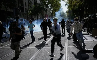 Κλιμακώνονται οι μαθητικές κινητοποιήσεις στη Γαλλία