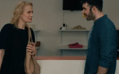 «Μπλε Ώρες»: Η Στέλλα πλησιάζει τον χαμένο γιο της, ενώ οι εξελίξεις τρέχουν