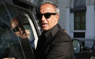 Νίκος Αλιάγας: «Η ωραιότερη φωτογραφία και η πιο σκληρή που έχω βγάλει στη ζωή μου ήταν την ώρα της κηδείας του πατέρα μου»