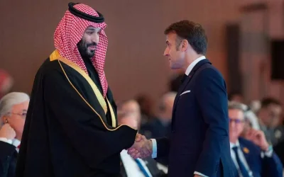 Ο Μακρόν σε περιοδεία στον Κόλπο για την εξασφάλιση πετρελαίου