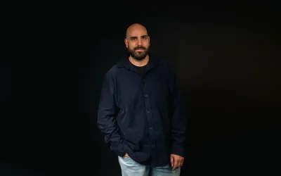 Παναγιώτης Καρδερίνης: Από τις ελιές της Λέσβου στα social media της Αθήνας