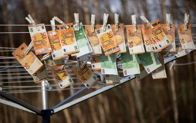 Πώς ξεπλένεται το μαύρο χρήμα: Τα τρία στάδια νομιμοποίησης παράνομων εσόδων